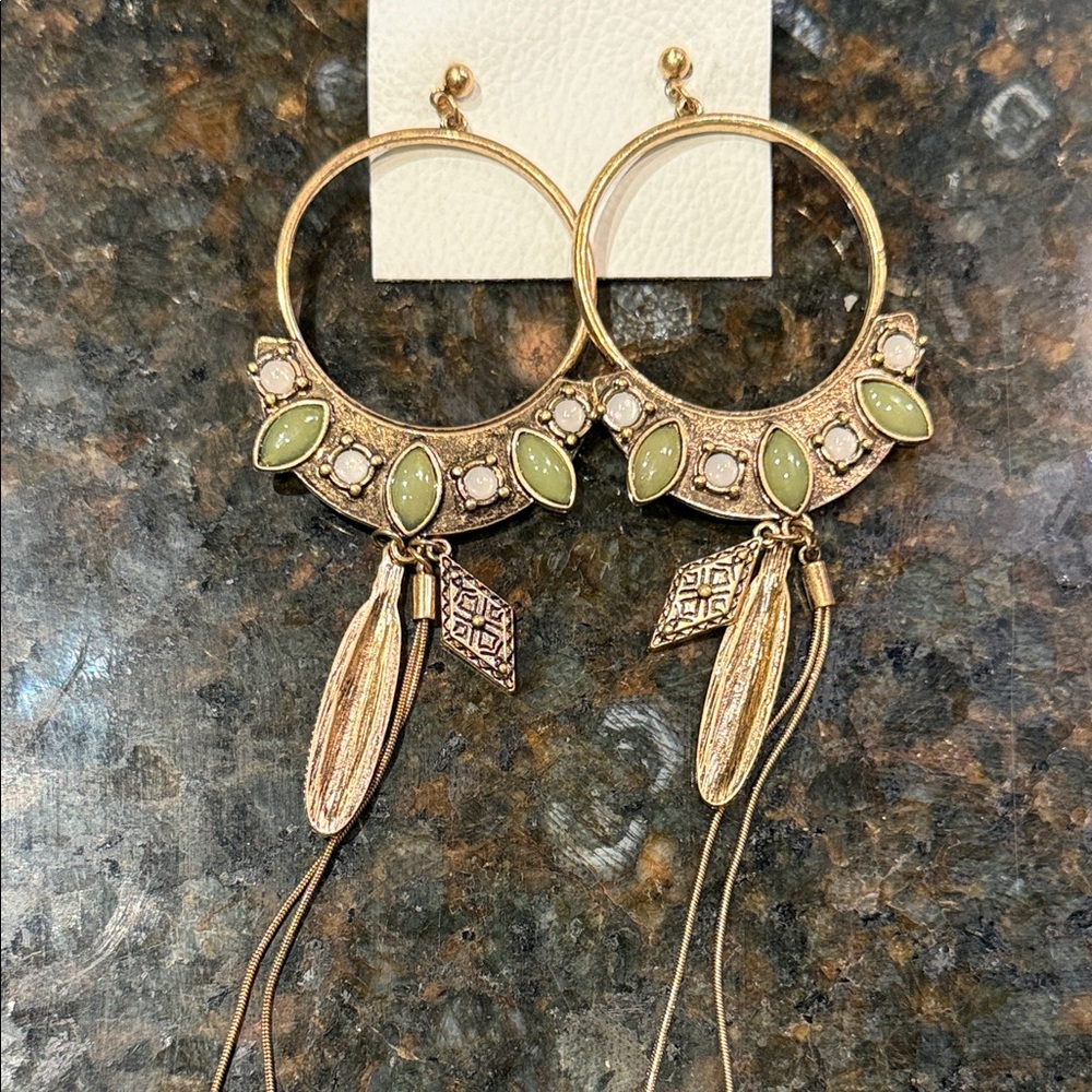 NWT FP Winona Elegant Gold and Green Hoop Earrings - Picture 11 of 13